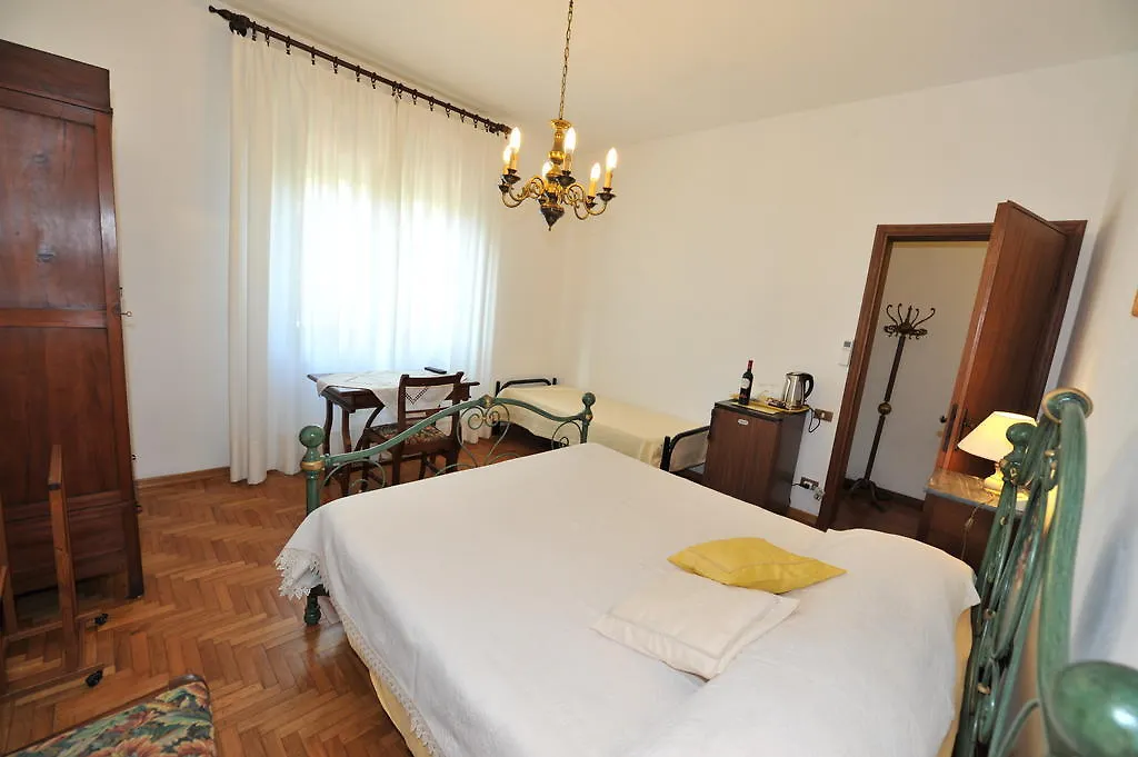 Gli Olivi Villa Calci Alloggio per agriturismo